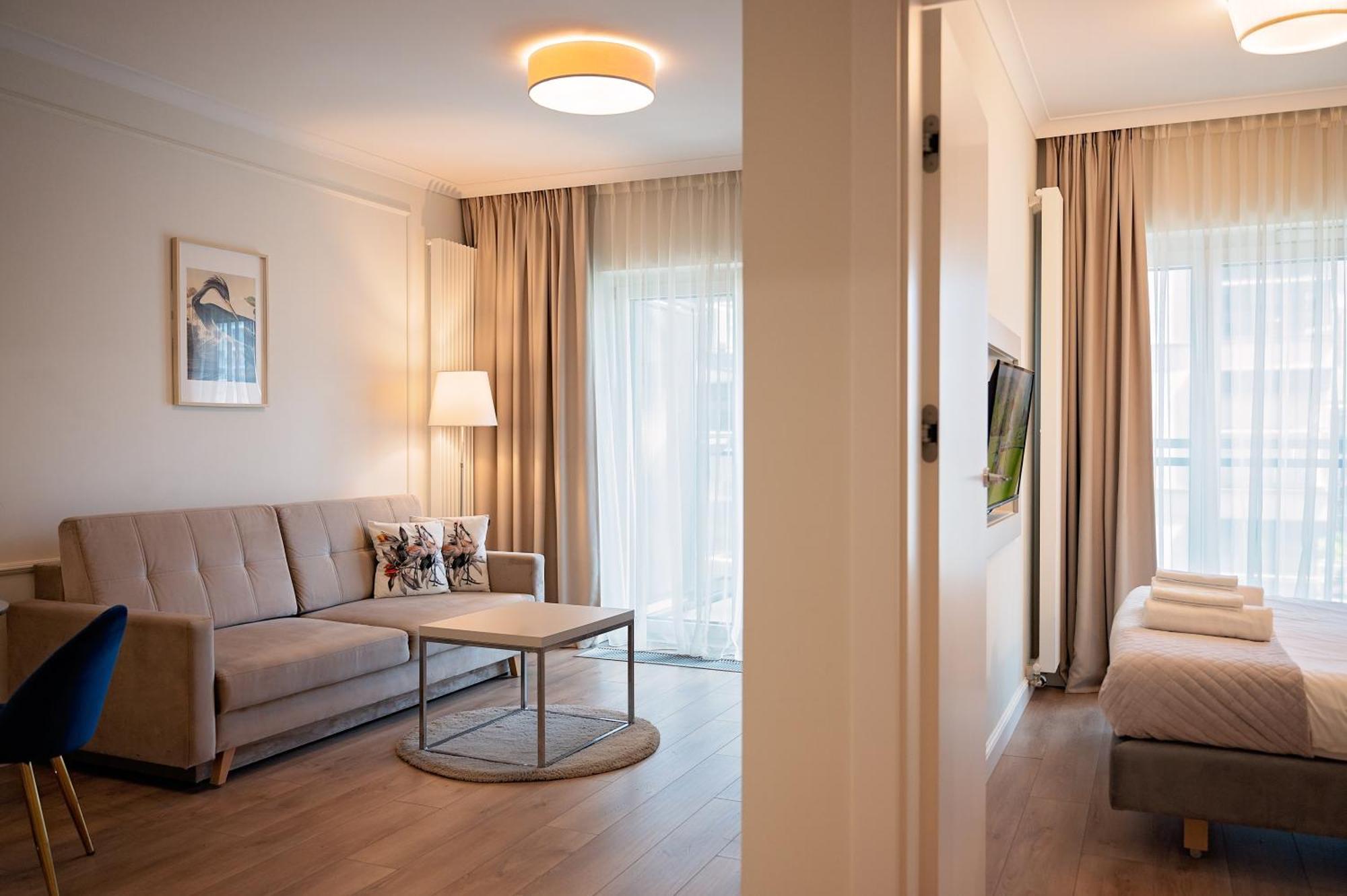 Mennica Just Like In Your Apartment *