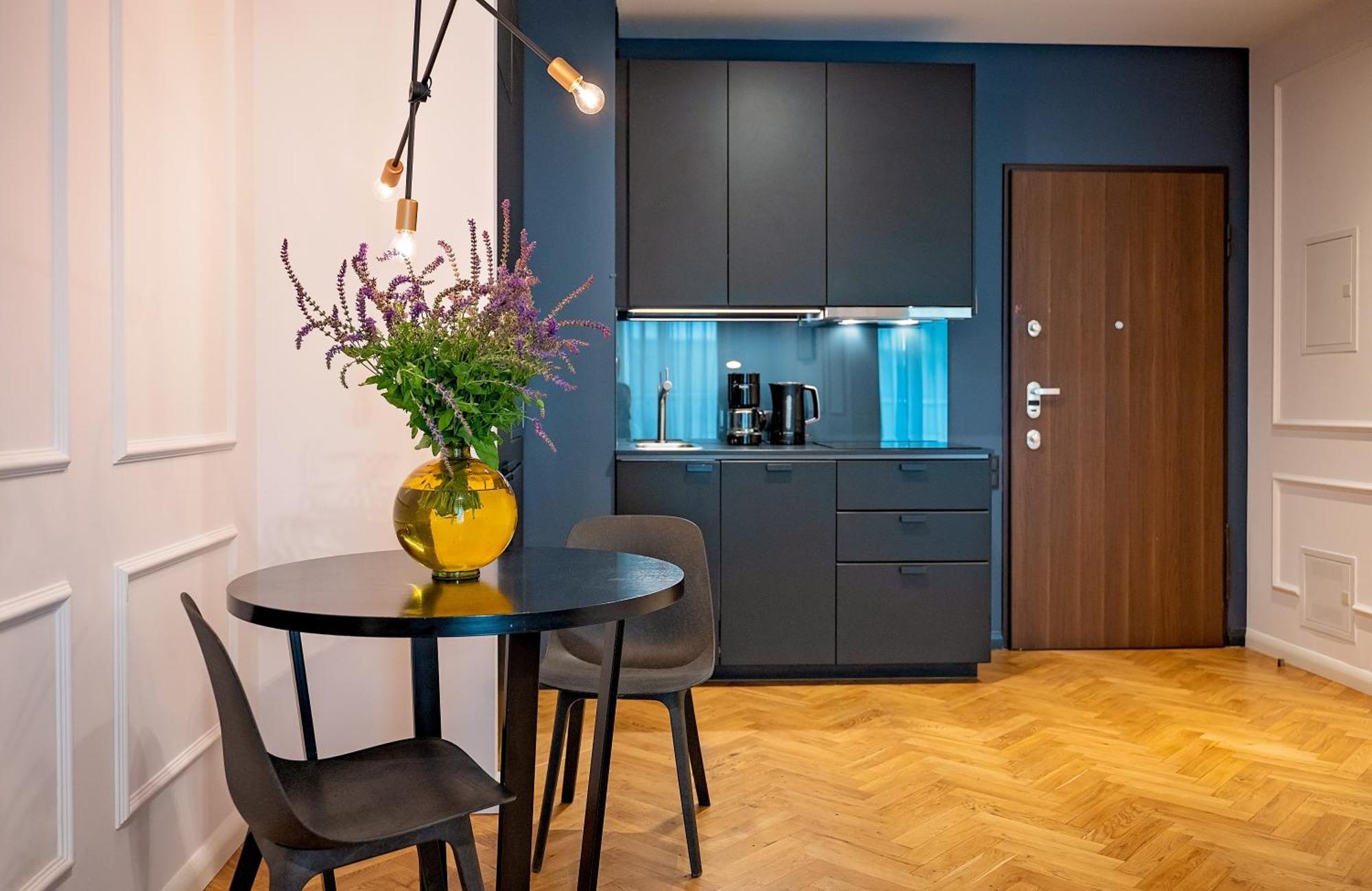 Mennica Just Like In Your Apartment *